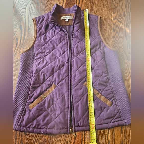 Croft & Barrow Women's Purple Quilted Vest - Picture 9 of 10